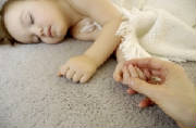 baby4oncarpet.jpg